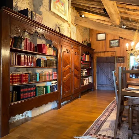 Art & Relaxation Manor Spa, Billiards & Pinball