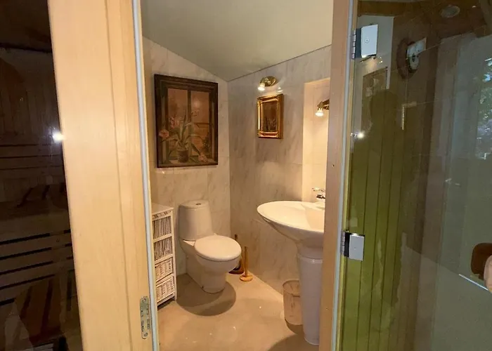 Villa Art & Relaxation Manor Spa, Billiards & Pinball *